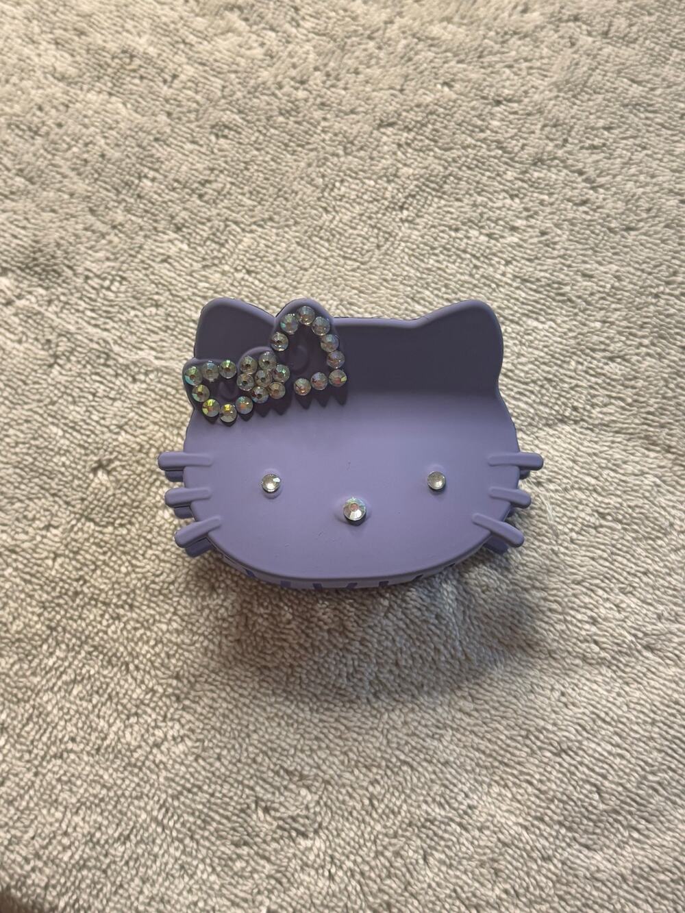 Large hello kitty hair claw clip matte purple with rhinestone accent